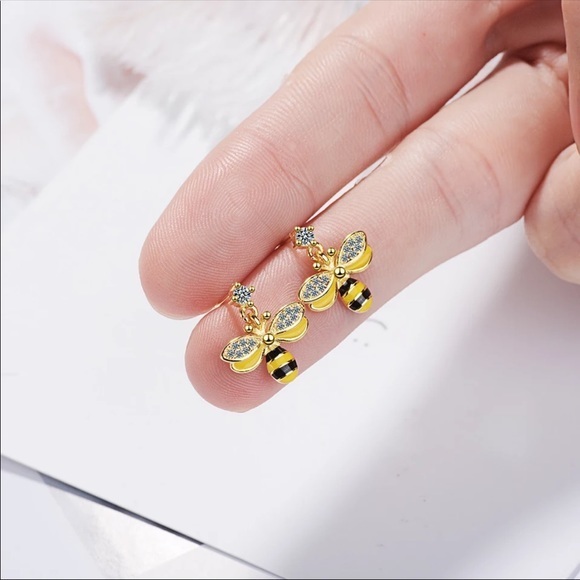 Cz Bee Drop Earrings - Picture 3 of 4